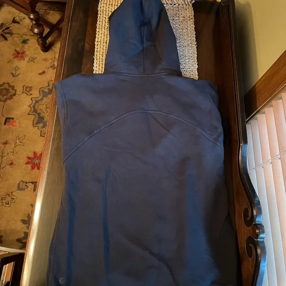 Lululemon Black Hoodie - Picture 4 of 7